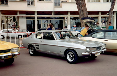 Bald 25 jhrige Oldtimer Capri I Modelle
Soon to be 25 year old vintage Capri I models
Bientt 25 ans de modles Oldtimer Capri I